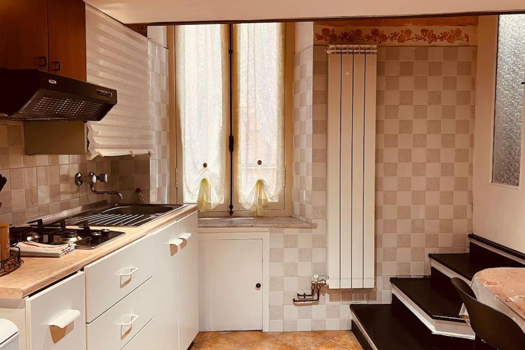 Mini Accommodation In Sanremo Liguria Bagian luar foto
