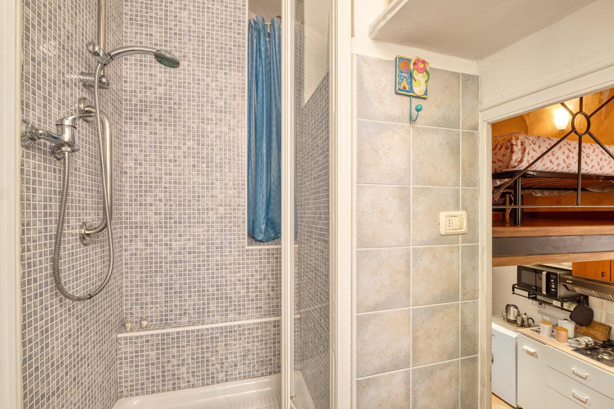 Mini Accommodation In Sanremo Liguria Bagian luar foto