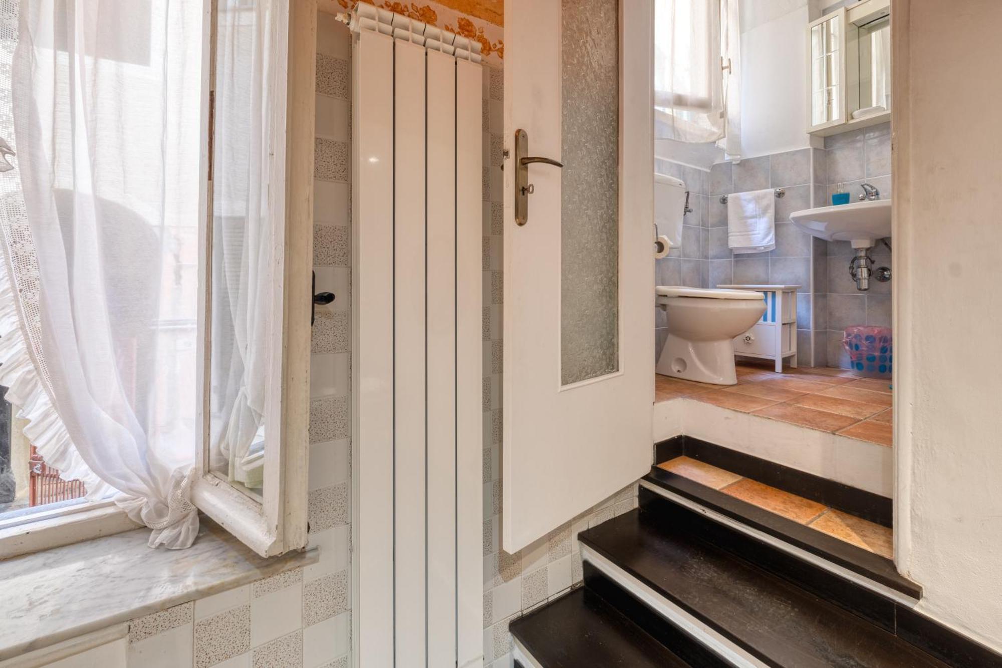 Mini Accommodation In Sanremo Liguria Bagian luar foto