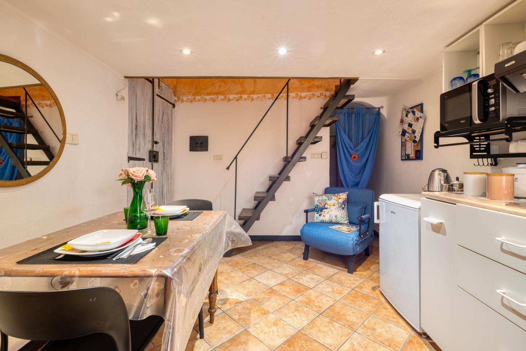 Mini Accommodation In Sanremo Liguria Bagian luar foto