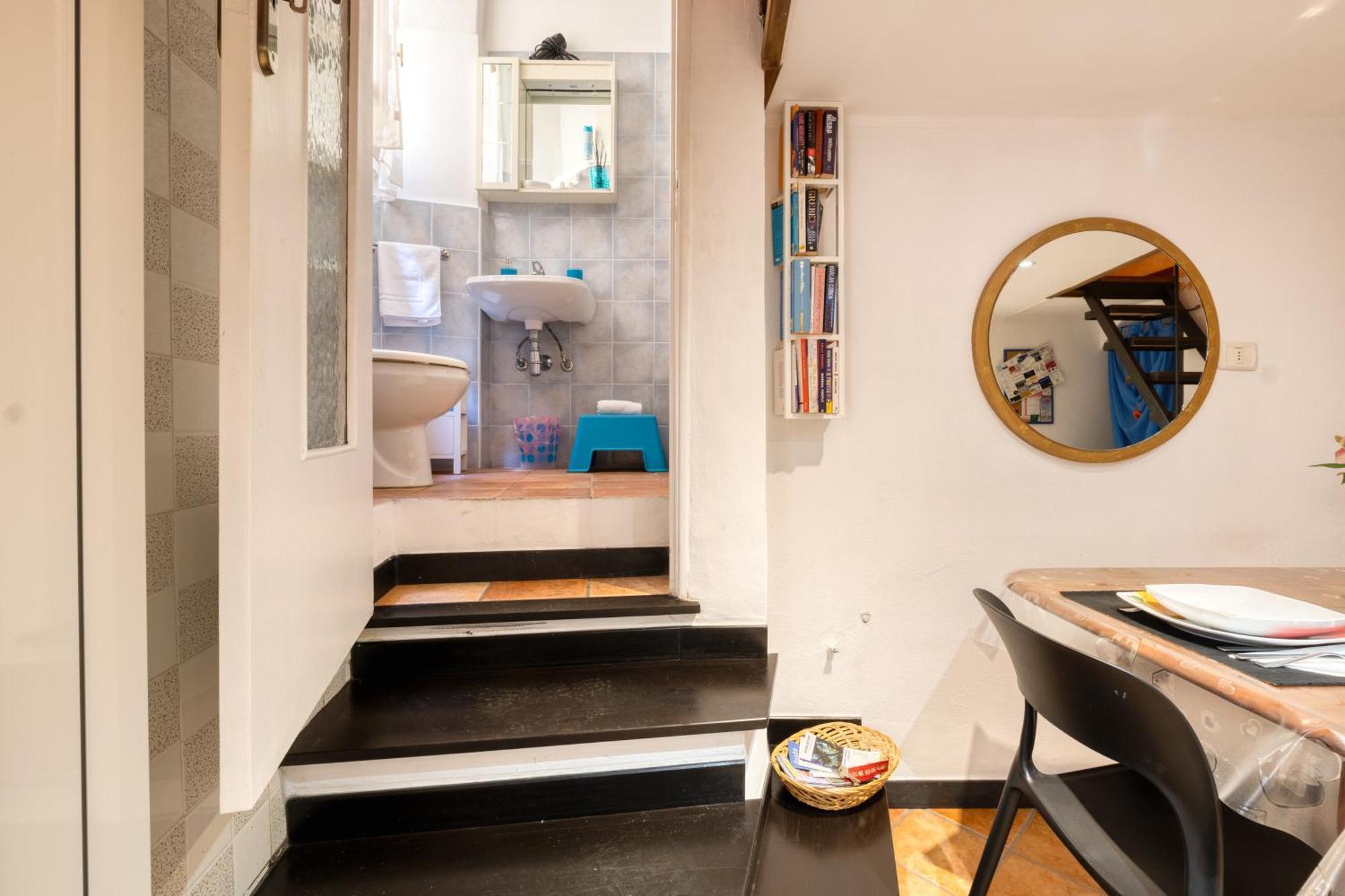 Mini Accommodation In Sanremo Liguria Bagian luar foto